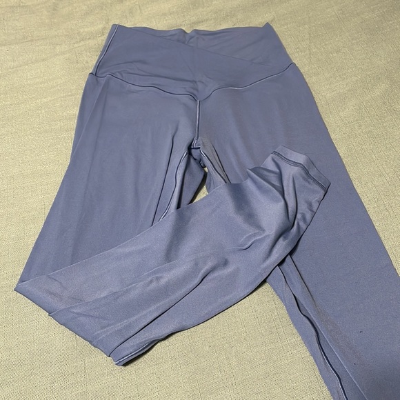 Offline by Aerie 7/8 legging size M - Picture 2 of 3